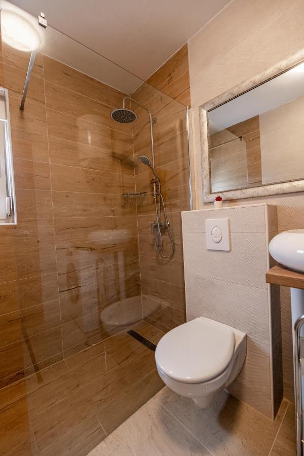 Holiday Home Aria Nin Exteriér fotografie
